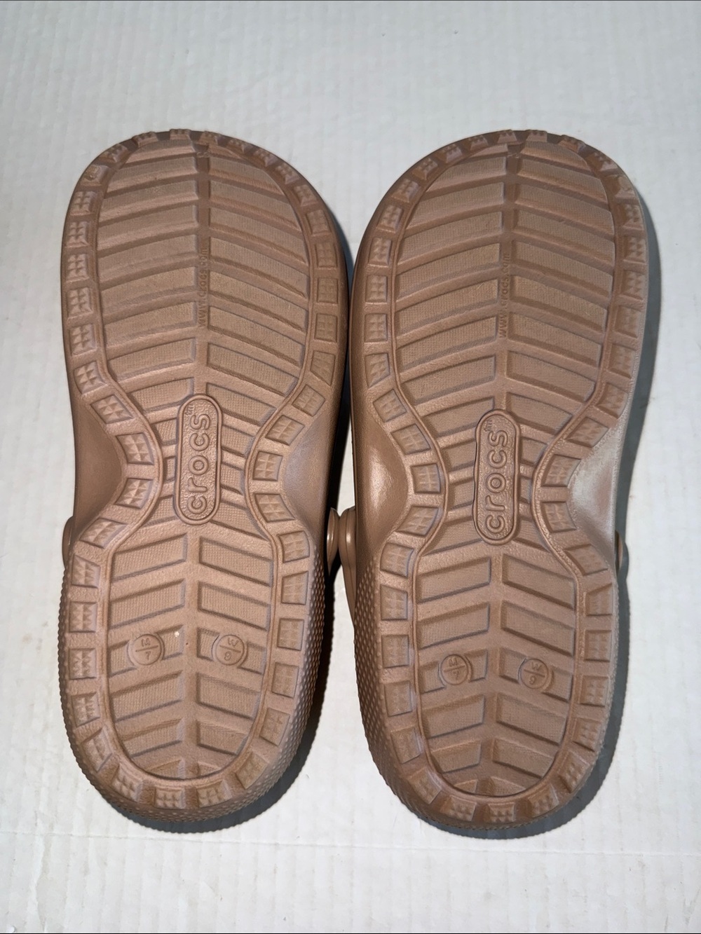 Crocs Tan Classic Lined Clogs - Picture 10 of 11